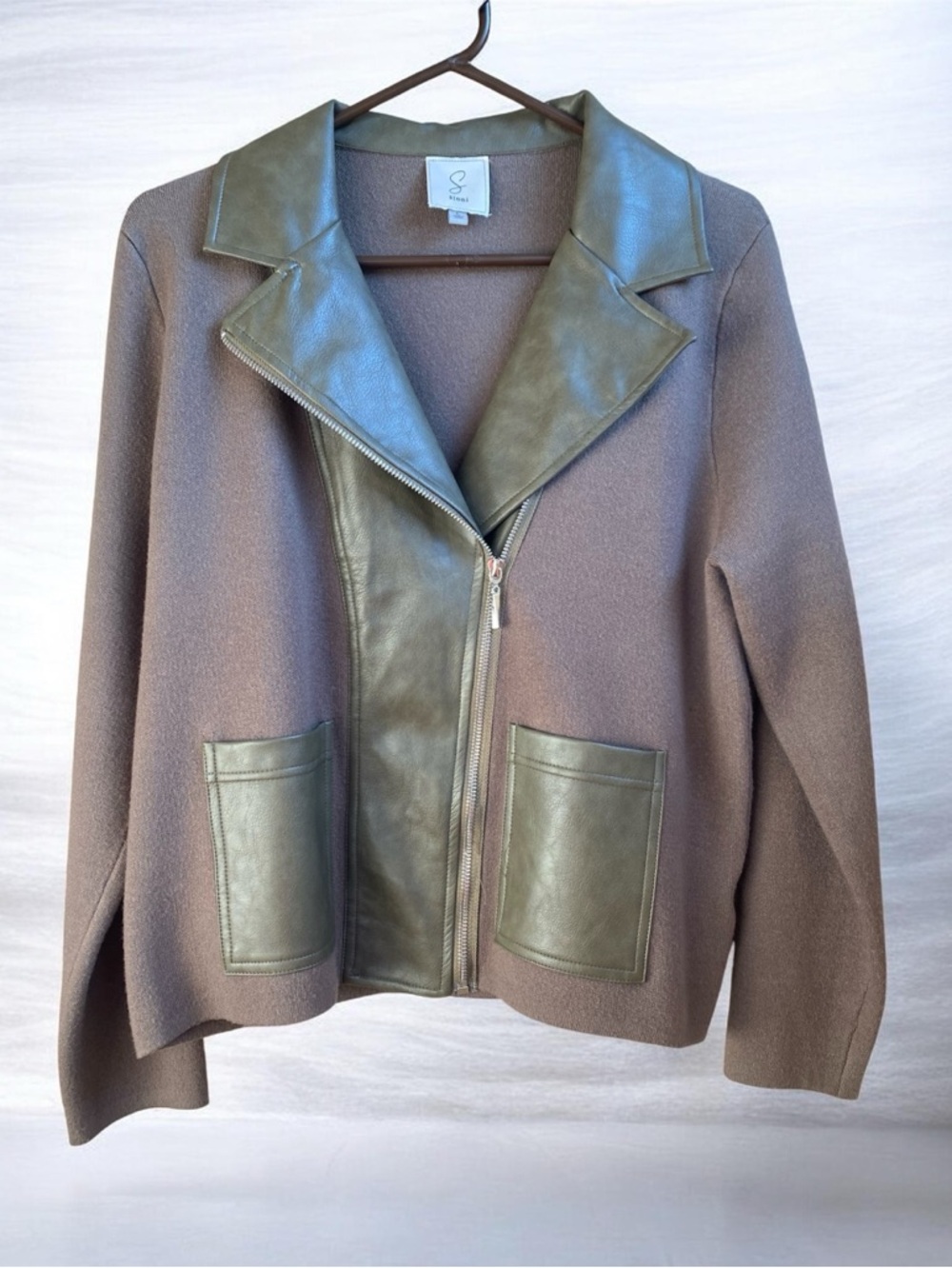 Sioni Taupe Jacket with Olive Trim size large